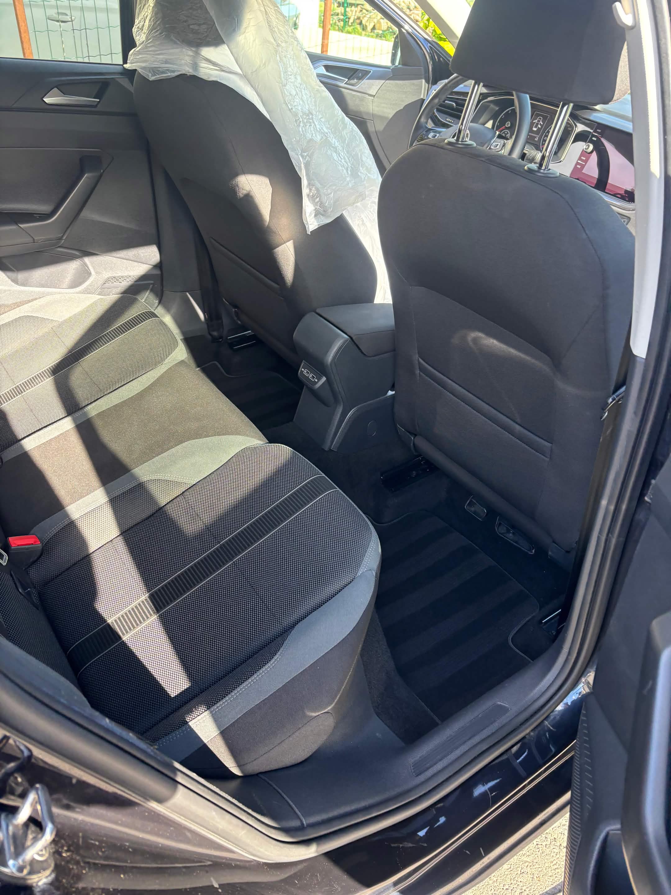 Après shampouinage sièges arrière Volkswagen Polo Kookii Clean
